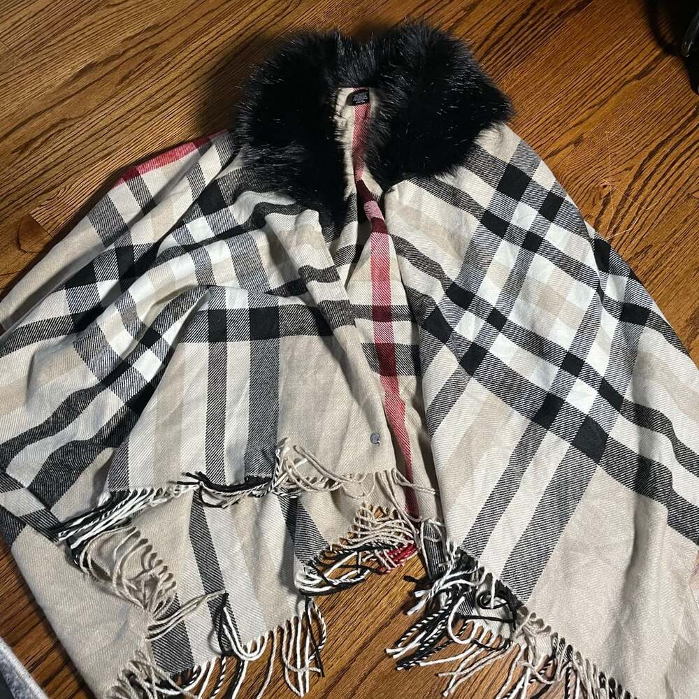 Fraas Plaid Faux Fur Collar Cape Poncho Wrap Tassels